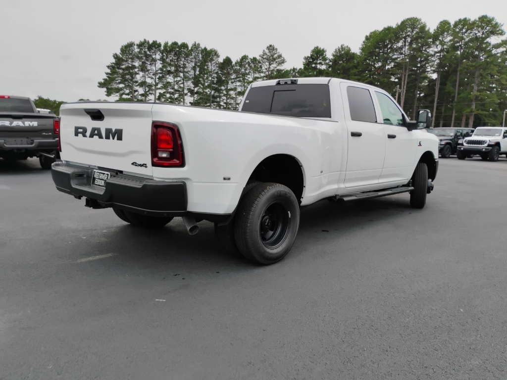 2026 Ram 3500 Tradesman photo 5