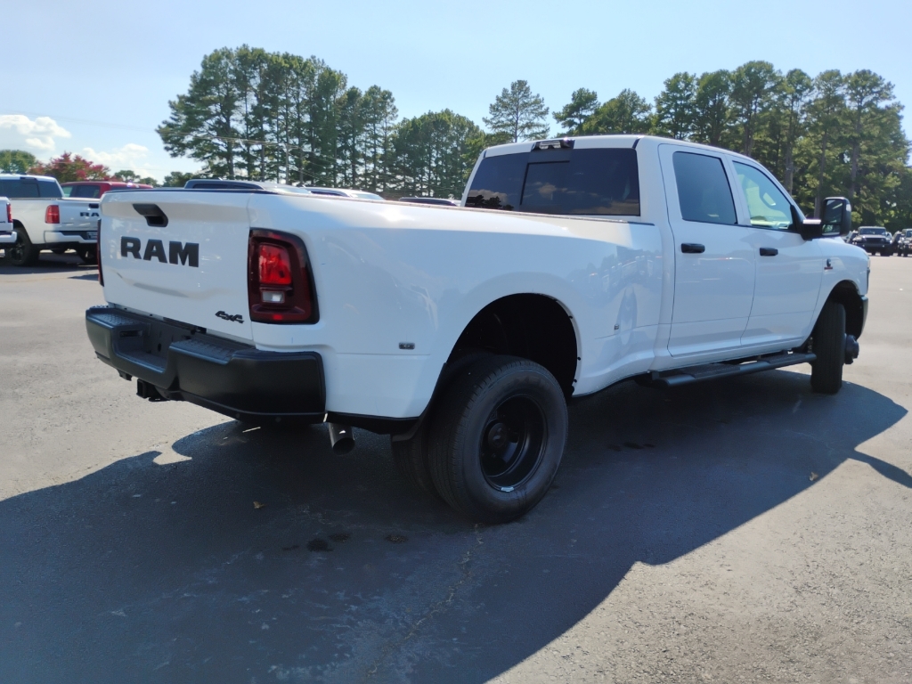2026 Ram 3500 Tradesman photo 5