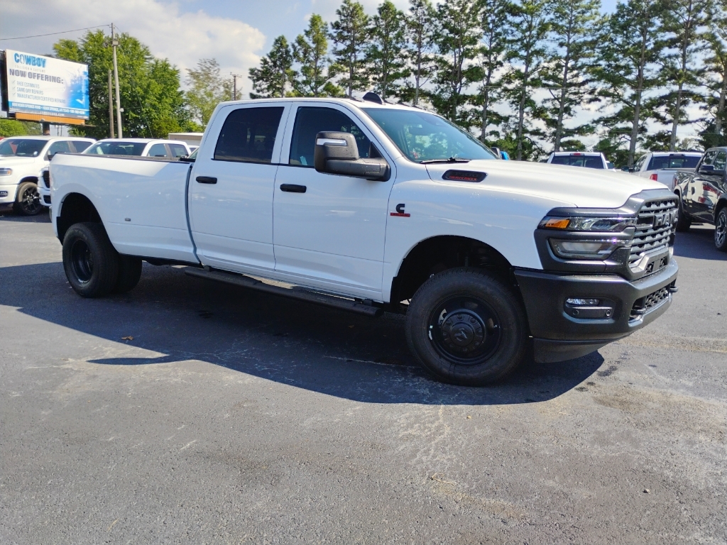 2026 Ram 3500 Tradesman photo 3