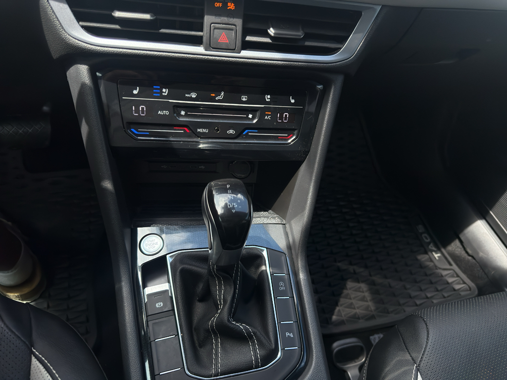 2025 Volkswagen Taos representative vehicle photo