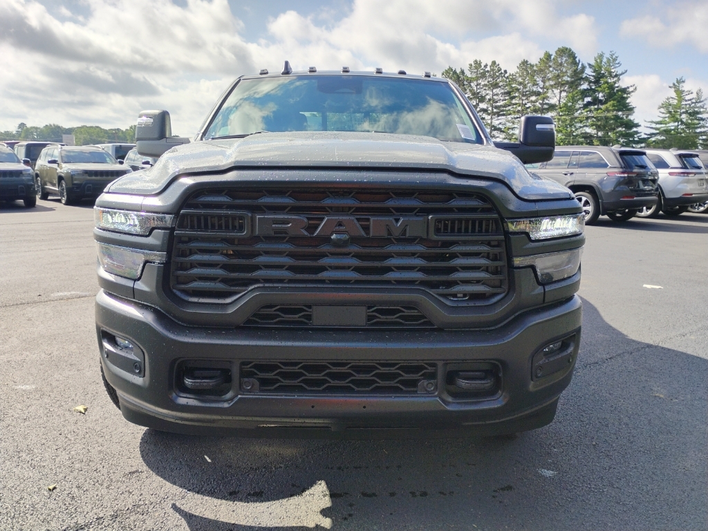 2026 Ram 3500 Tradesman photo 2