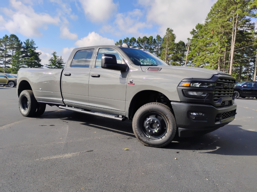2026 Ram 3500 Tradesman photo 3
