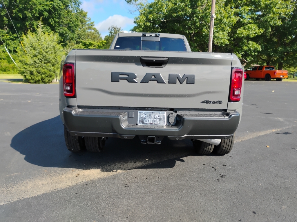 2026 Ram 3500 Tradesman photo 6