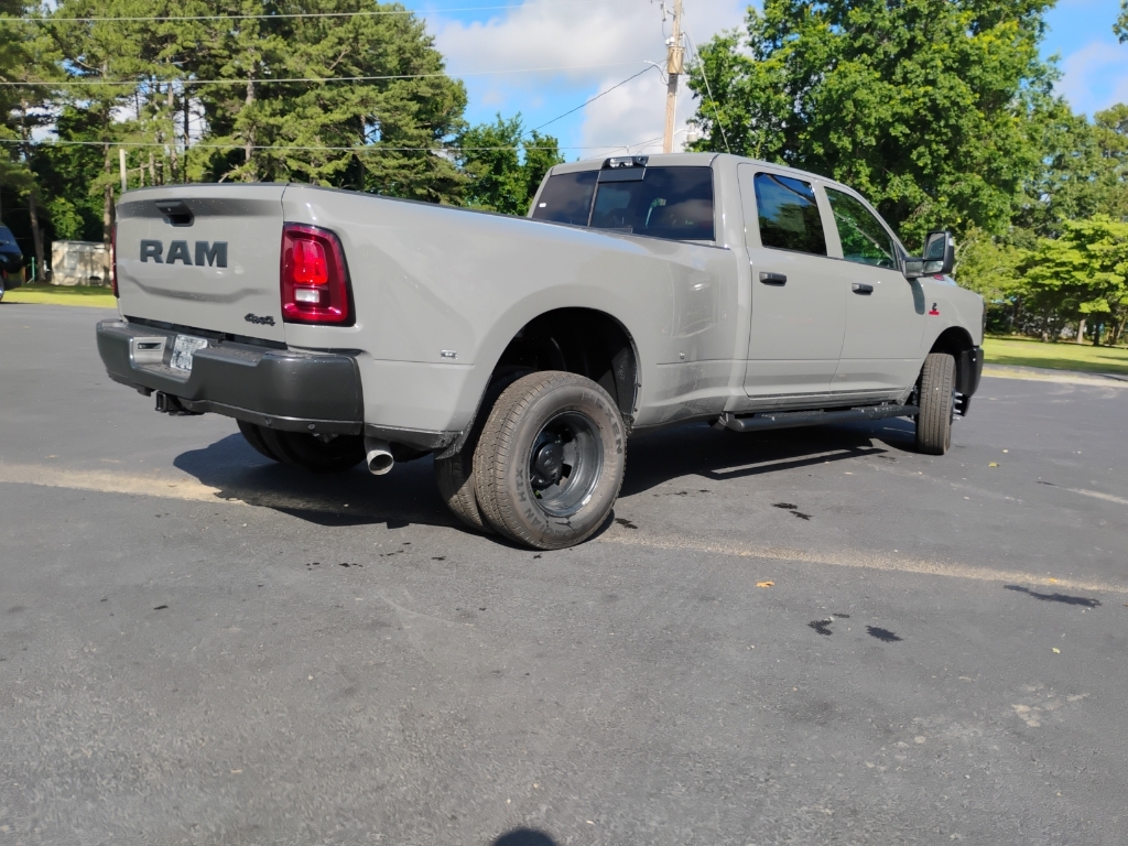 2026 Ram 3500 Tradesman photo 5