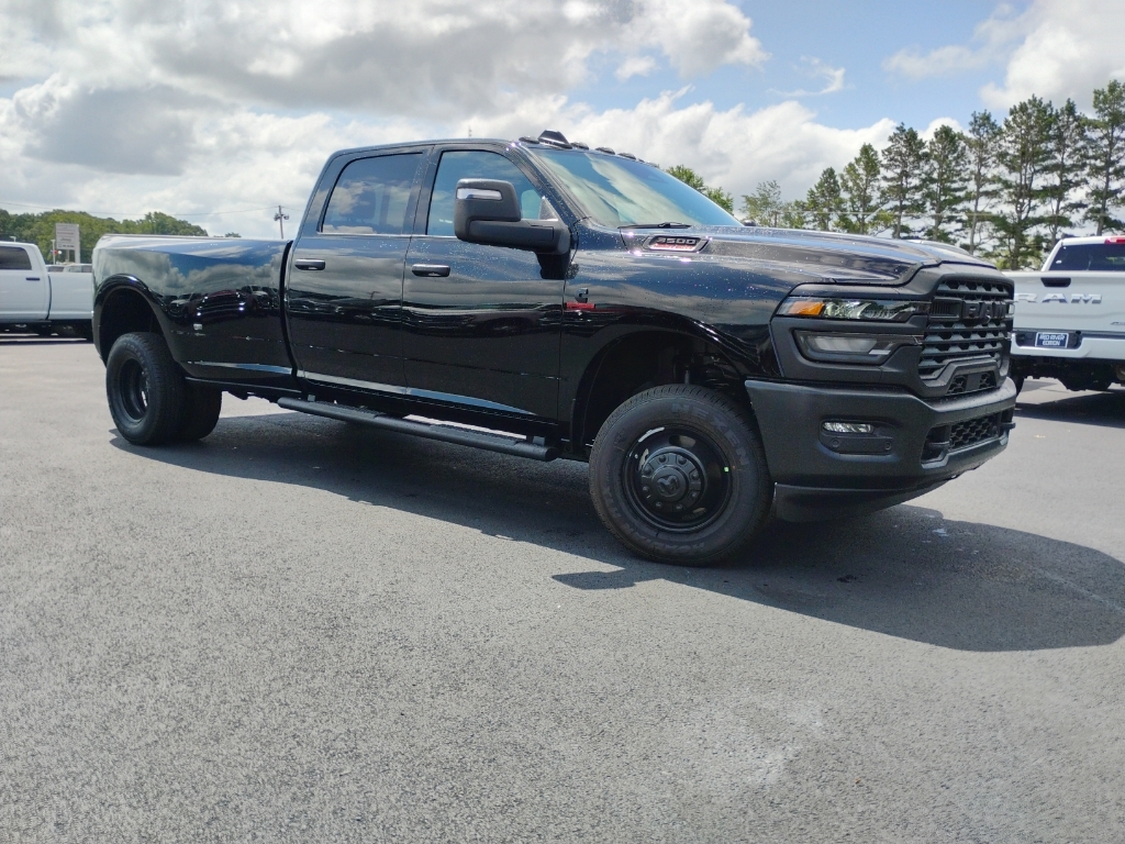 2026 Ram 3500 Tradesman photo 3