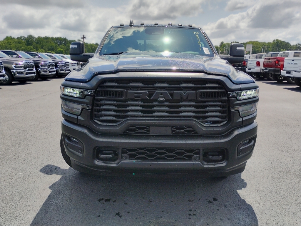 2026 Ram 3500 Tradesman photo 2