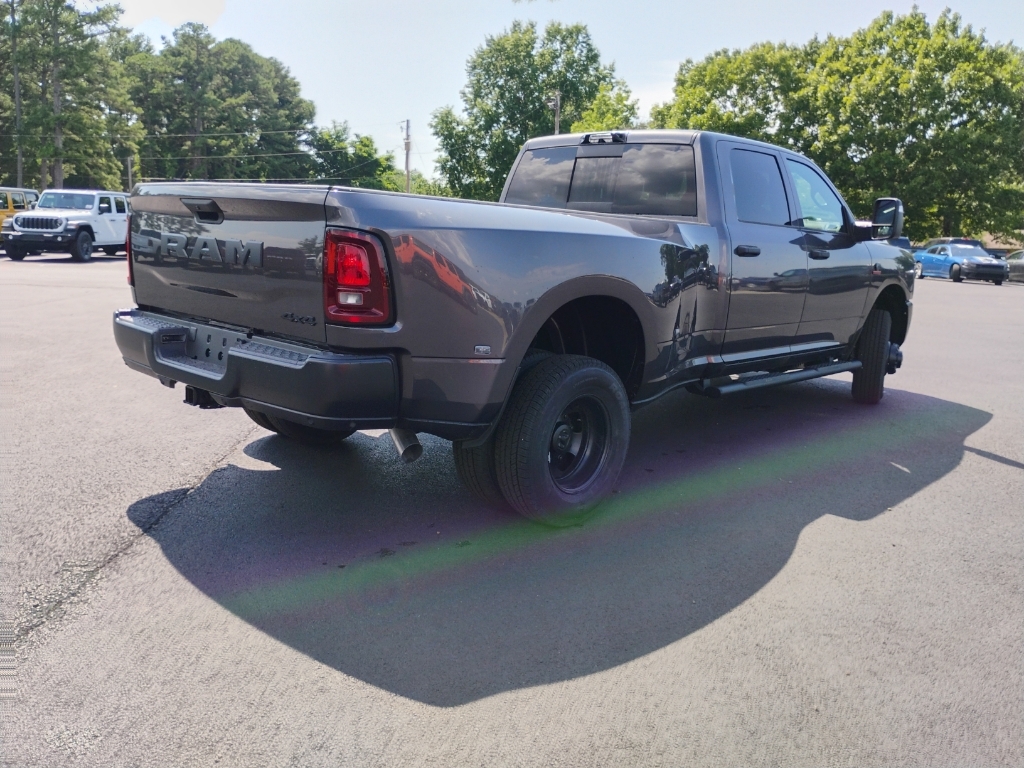 2026 Ram 3500 Tradesman photo 5
