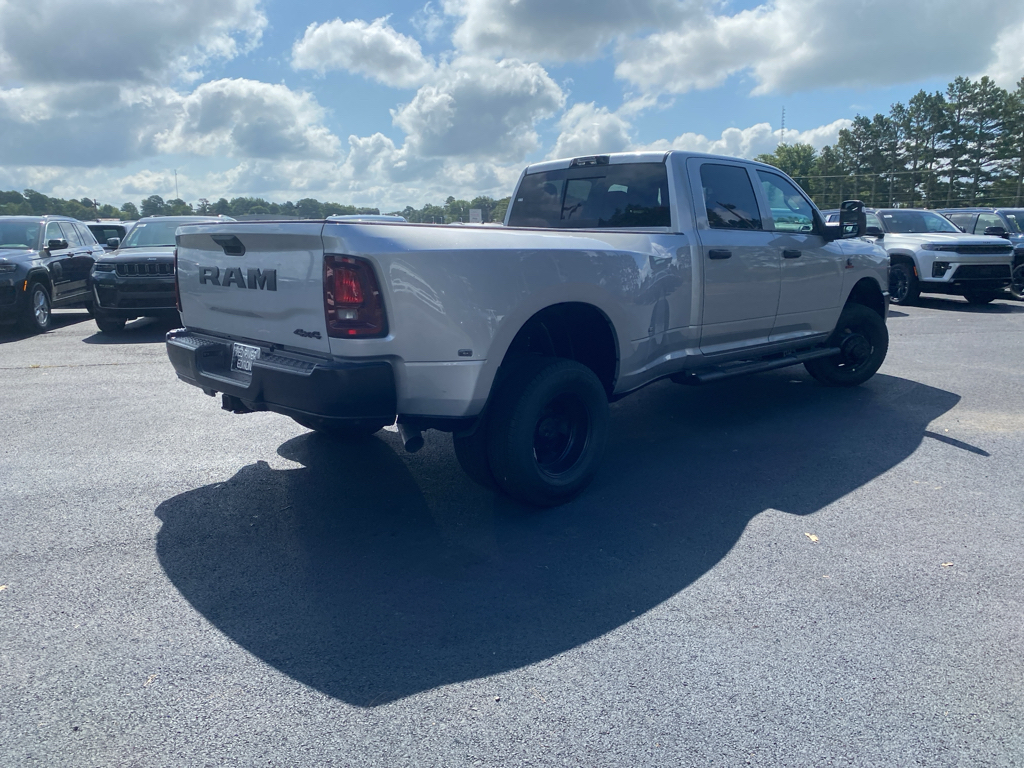 2026 Ram 3500 Tradesman photo 5