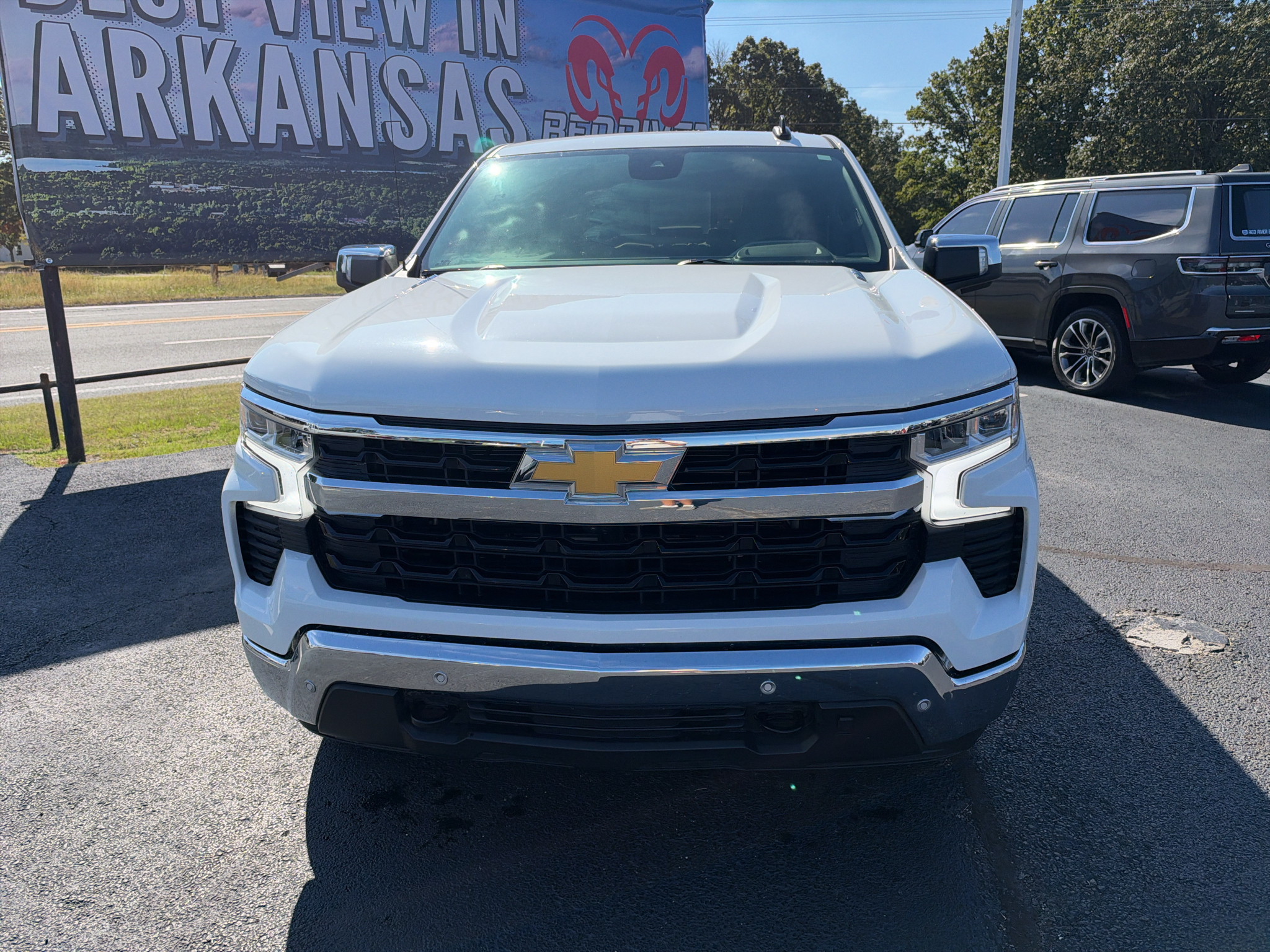 2024 Chevrolet Silverado LT photo 2