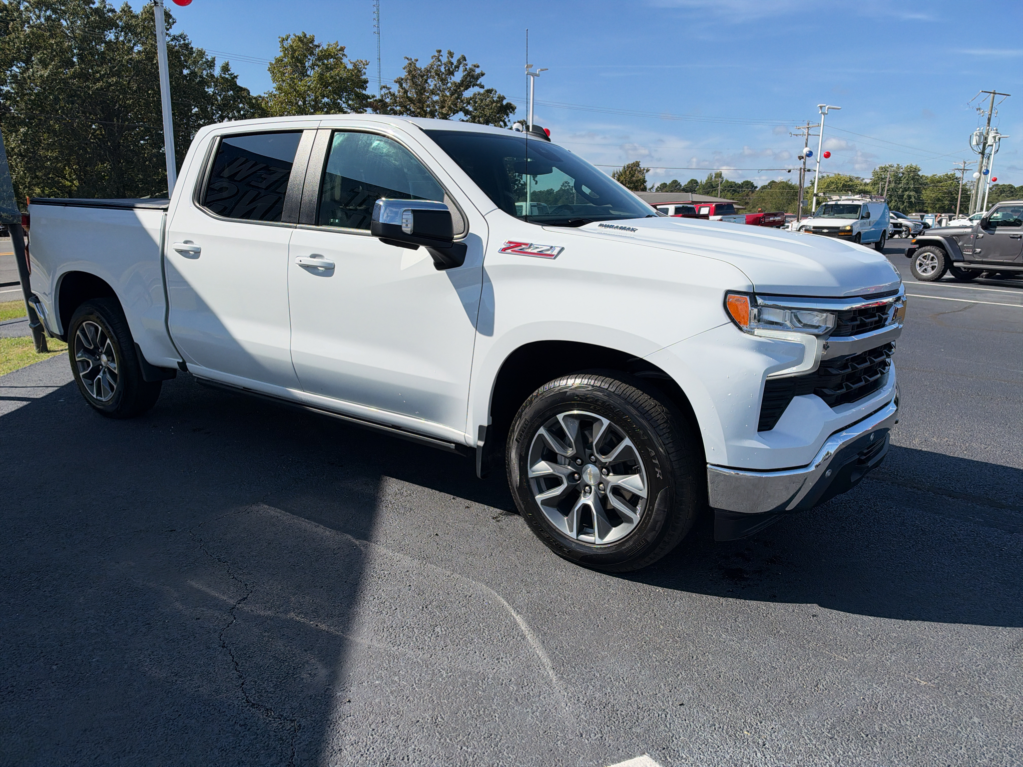 2024 Chevrolet Silverado LT photo 3
