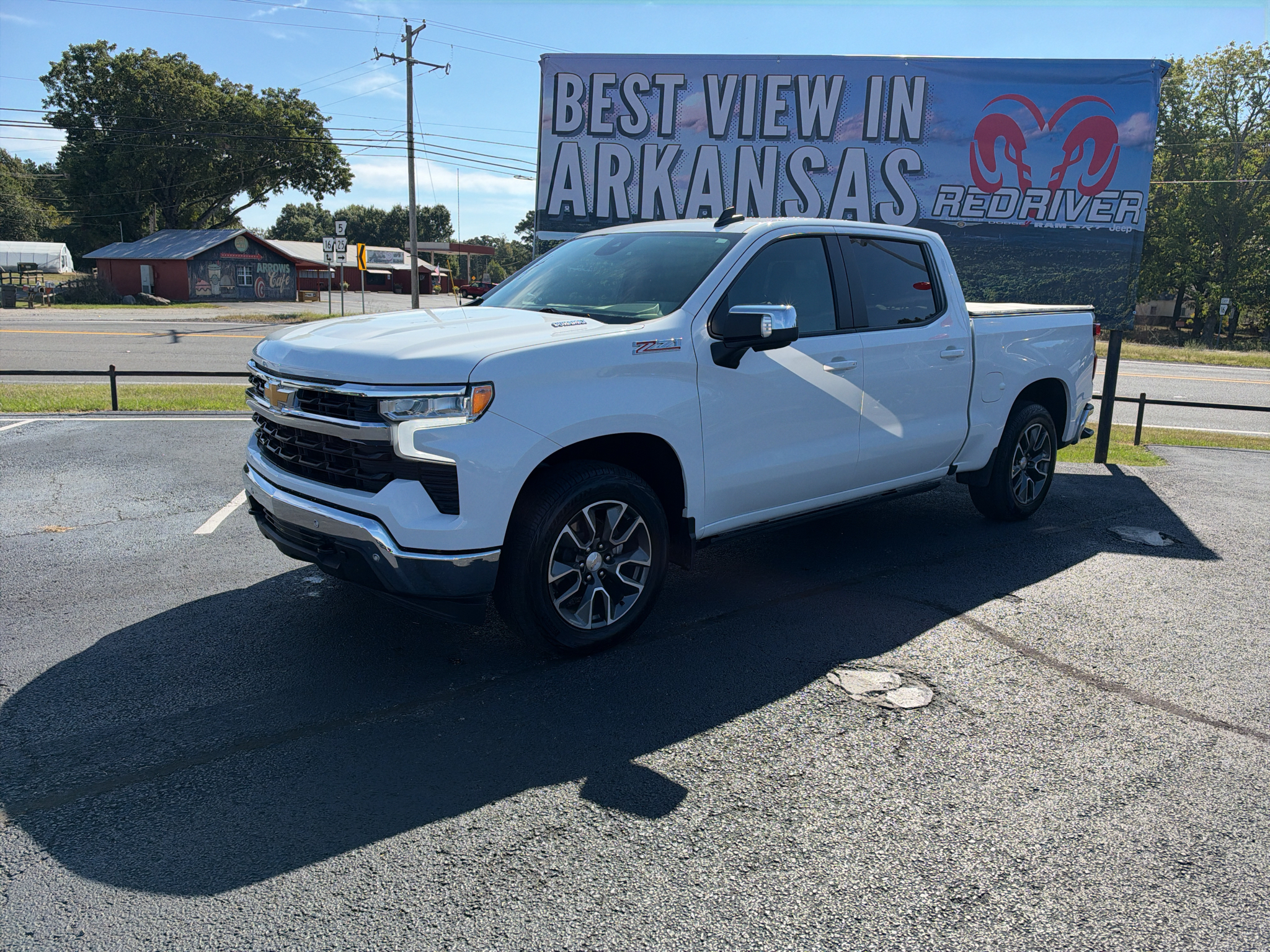 2024 Chevrolet Silverado LT photo 1