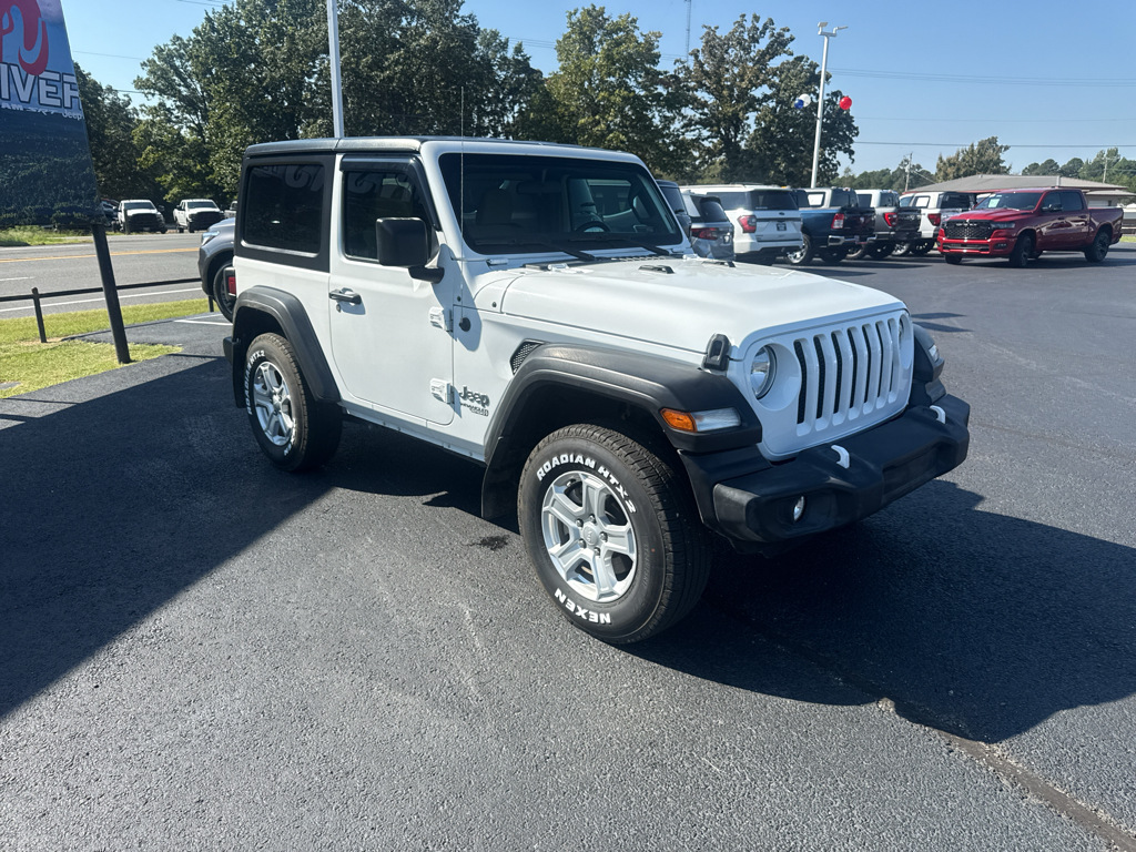 2021 Jeep Wrangler Sport S photo 3
