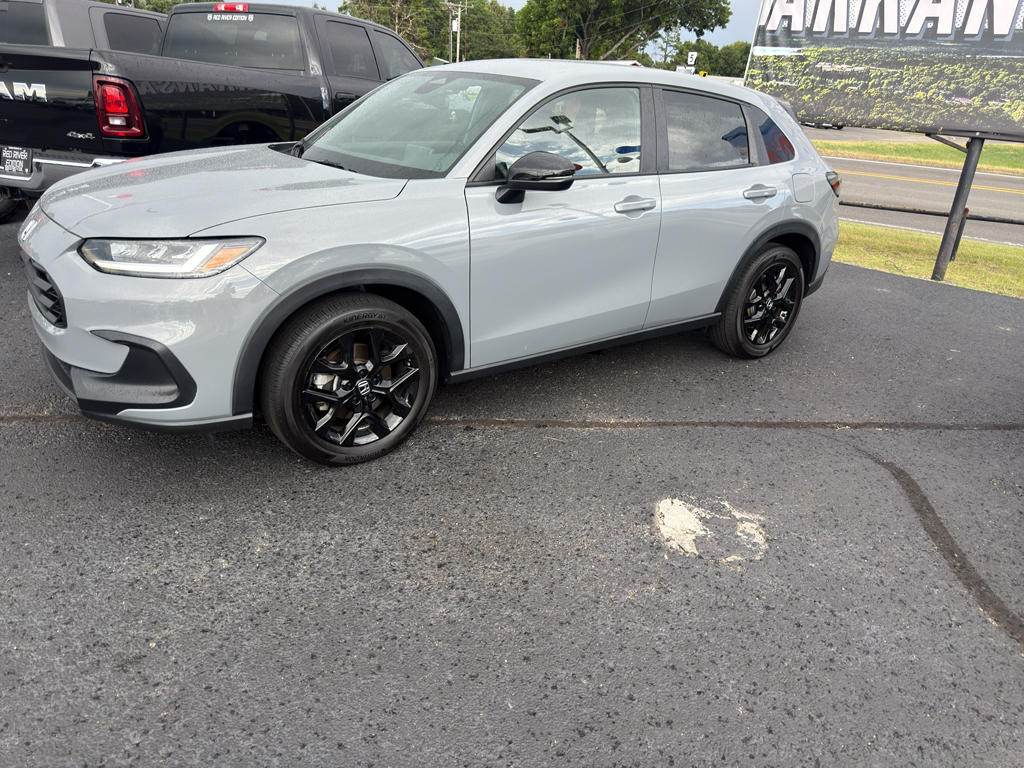2025 Honda HR-V Sport photo 1