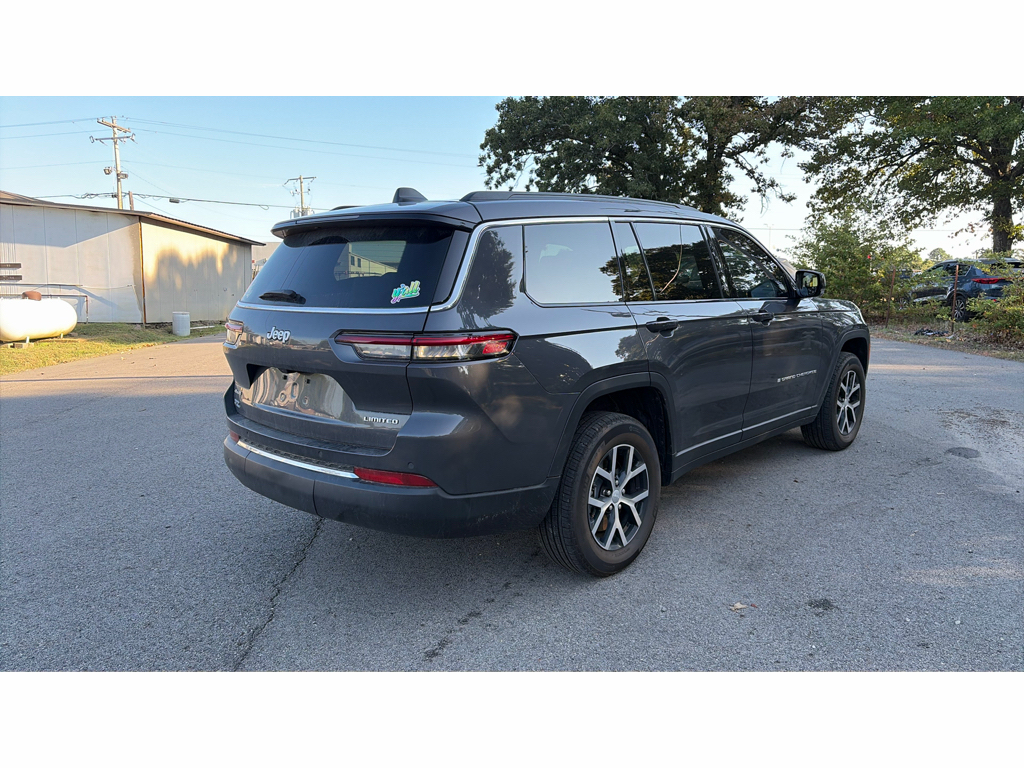 2025 Jeep Grand Cherokee L Limited photo 3