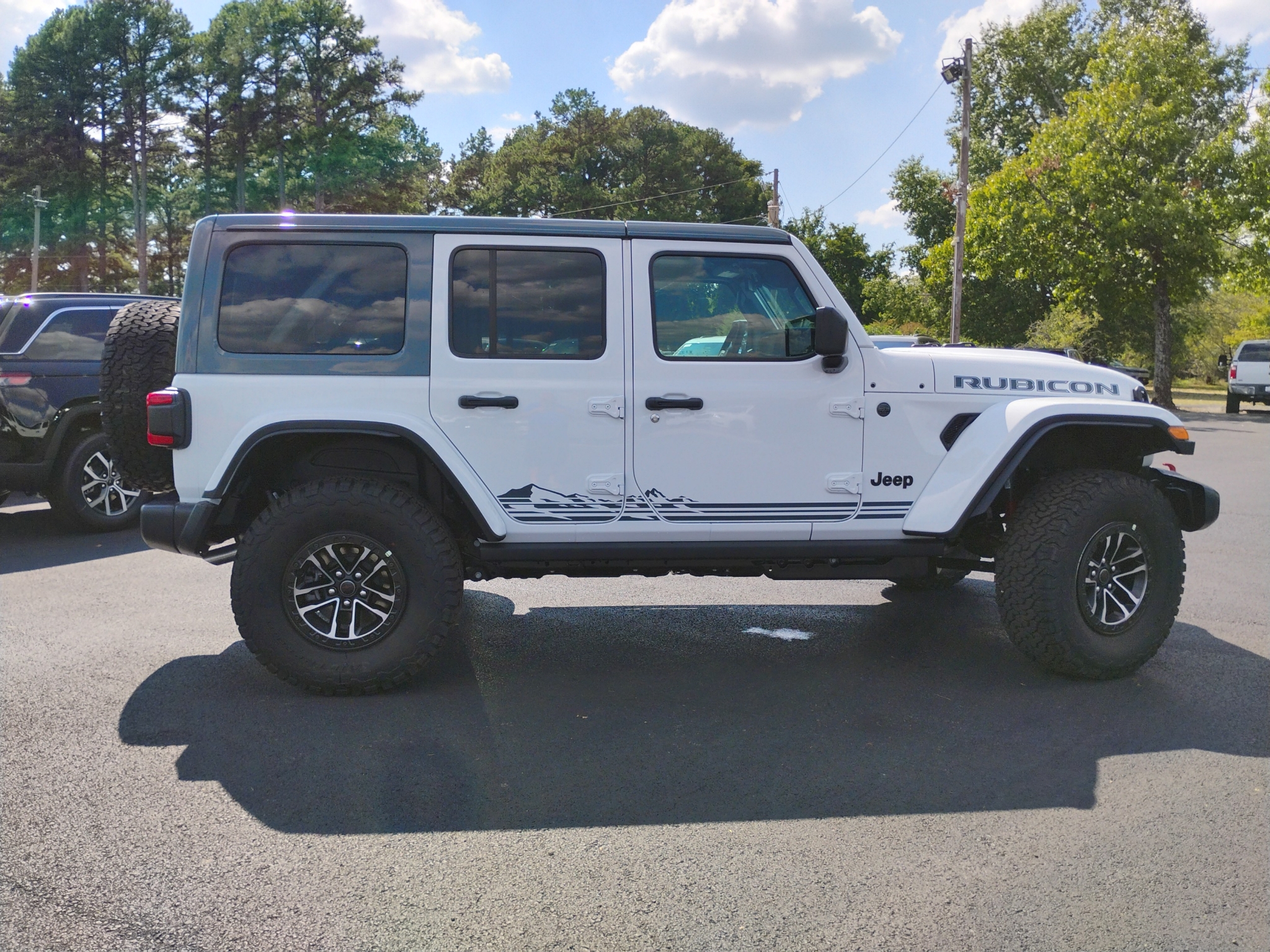 2026 Jeep Wrangler Rubicon photo 4