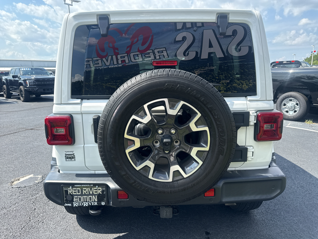 2024 Jeep Wrangler Sahara photo 6