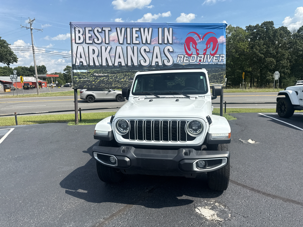 2024 Jeep Wrangler Sahara photo 2