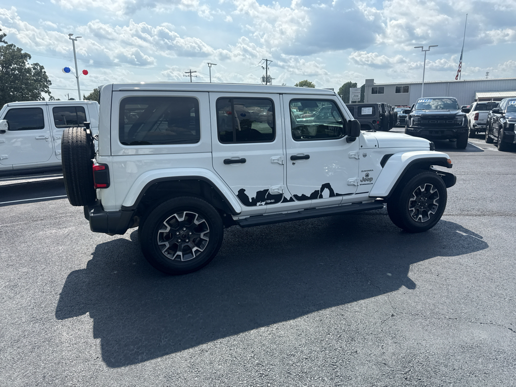 2024 Jeep Wrangler Sahara photo 4