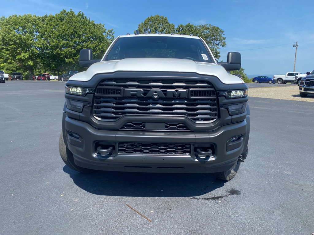 2026 Ram 5500 Chassis Tradesman photo 2