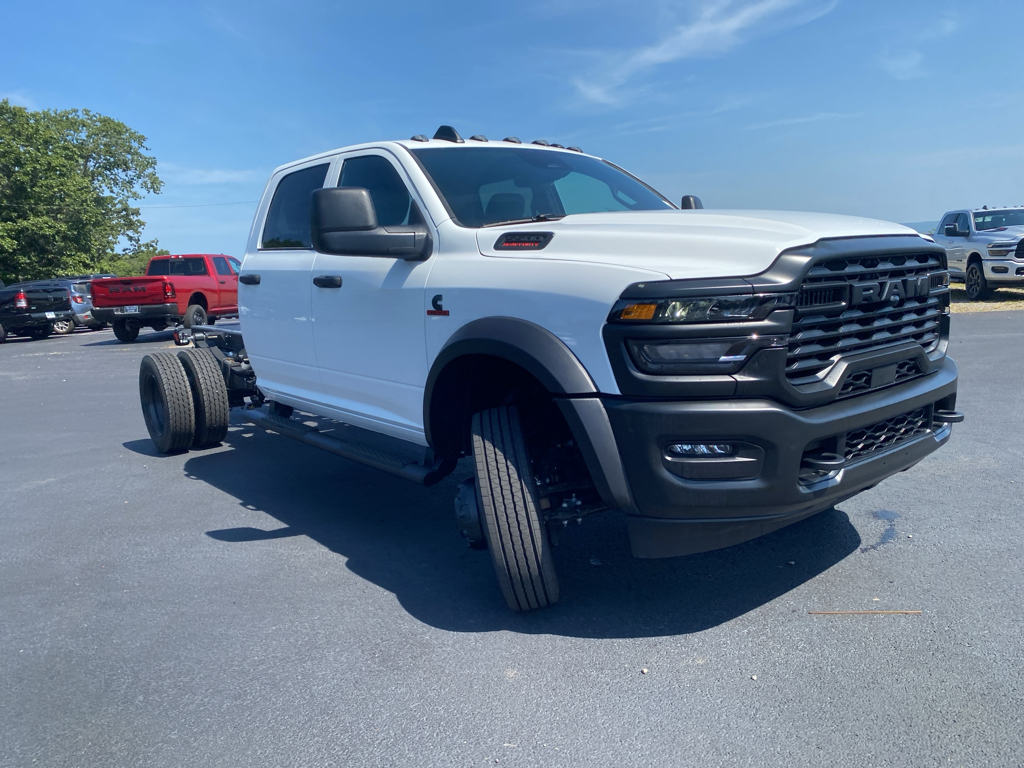 2026 Ram 5500 Chassis Tradesman photo 3