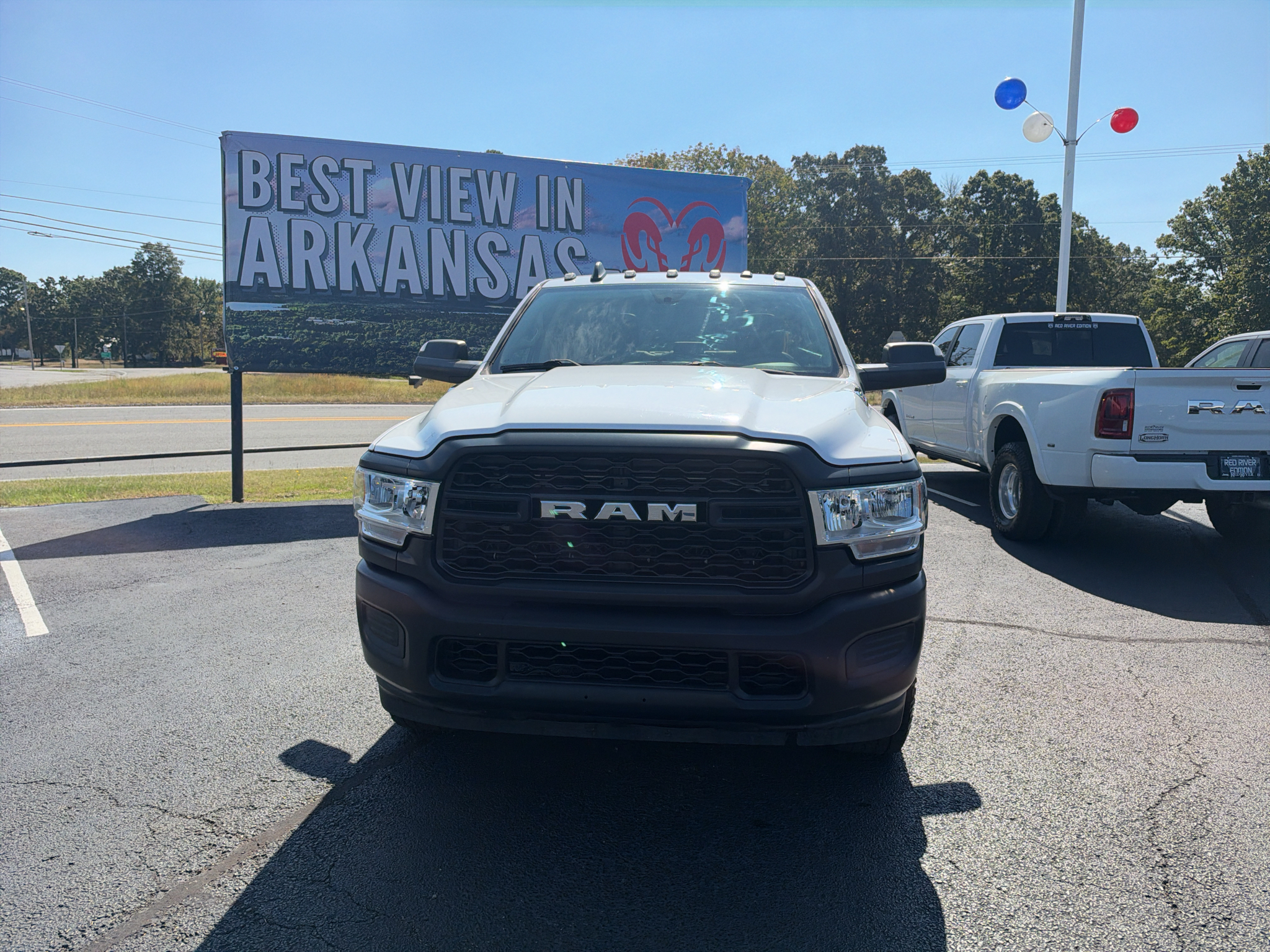 2020 Ram 2500 Tradesman photo 2