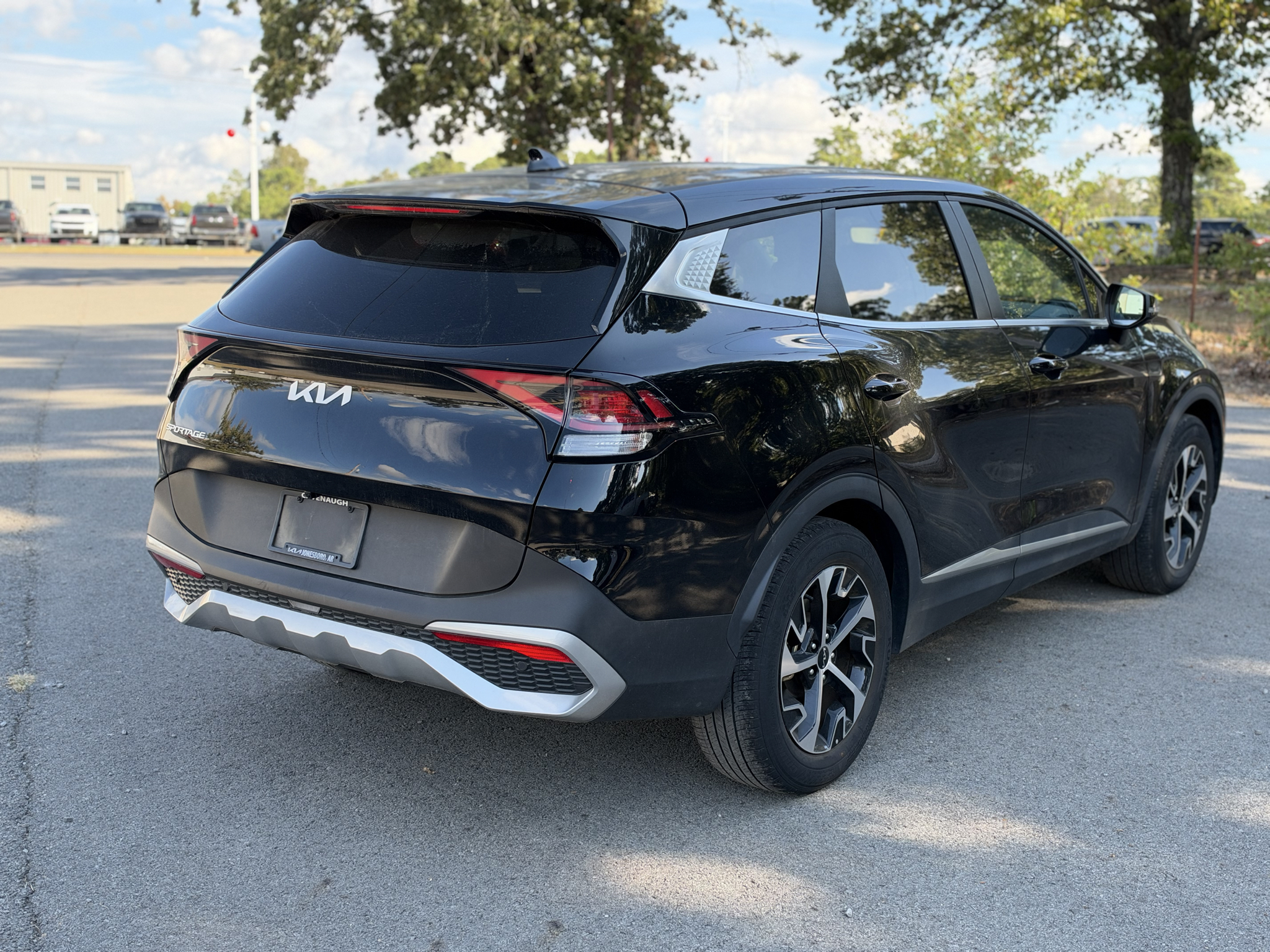 2023 Kia Sportage EX photo 3