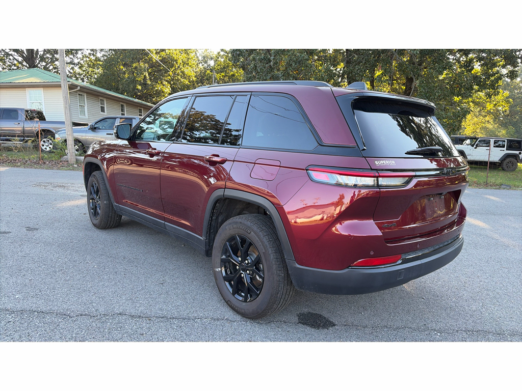 2025 Jeep Grand Cherokee Altitude X photo 3