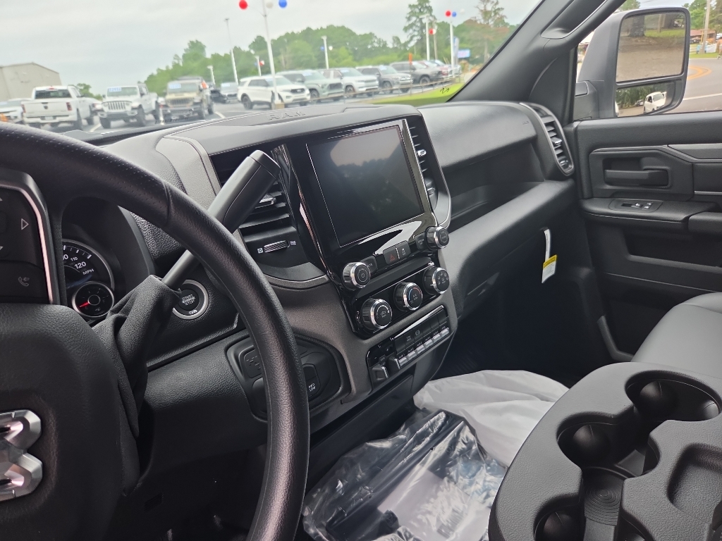 2026 Ram 5500 Chassis Tradesman photo 2