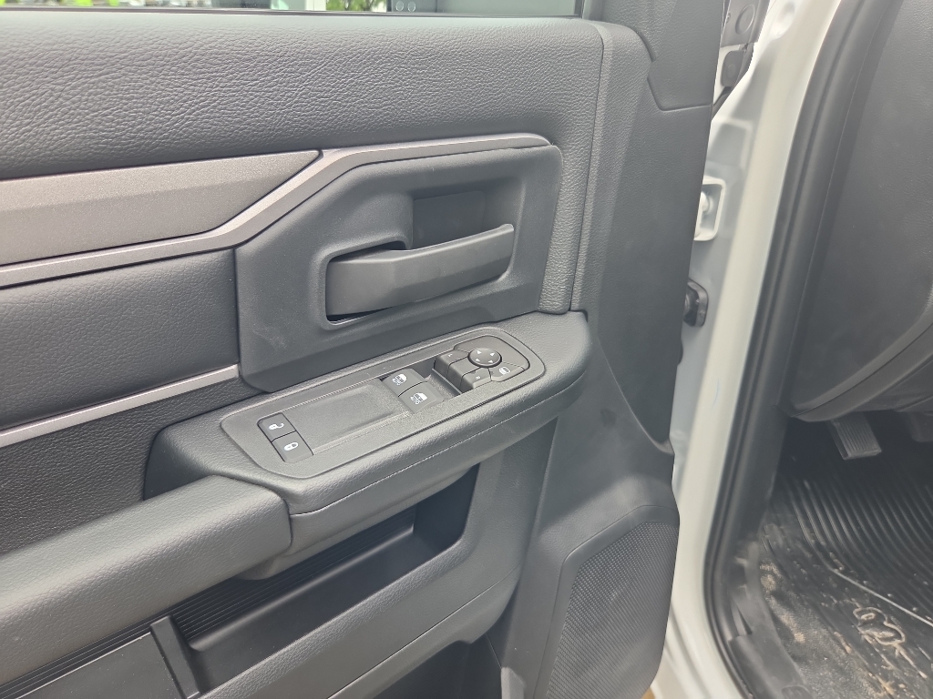 2026 Ram 5500 Chassis Tradesman photo 4