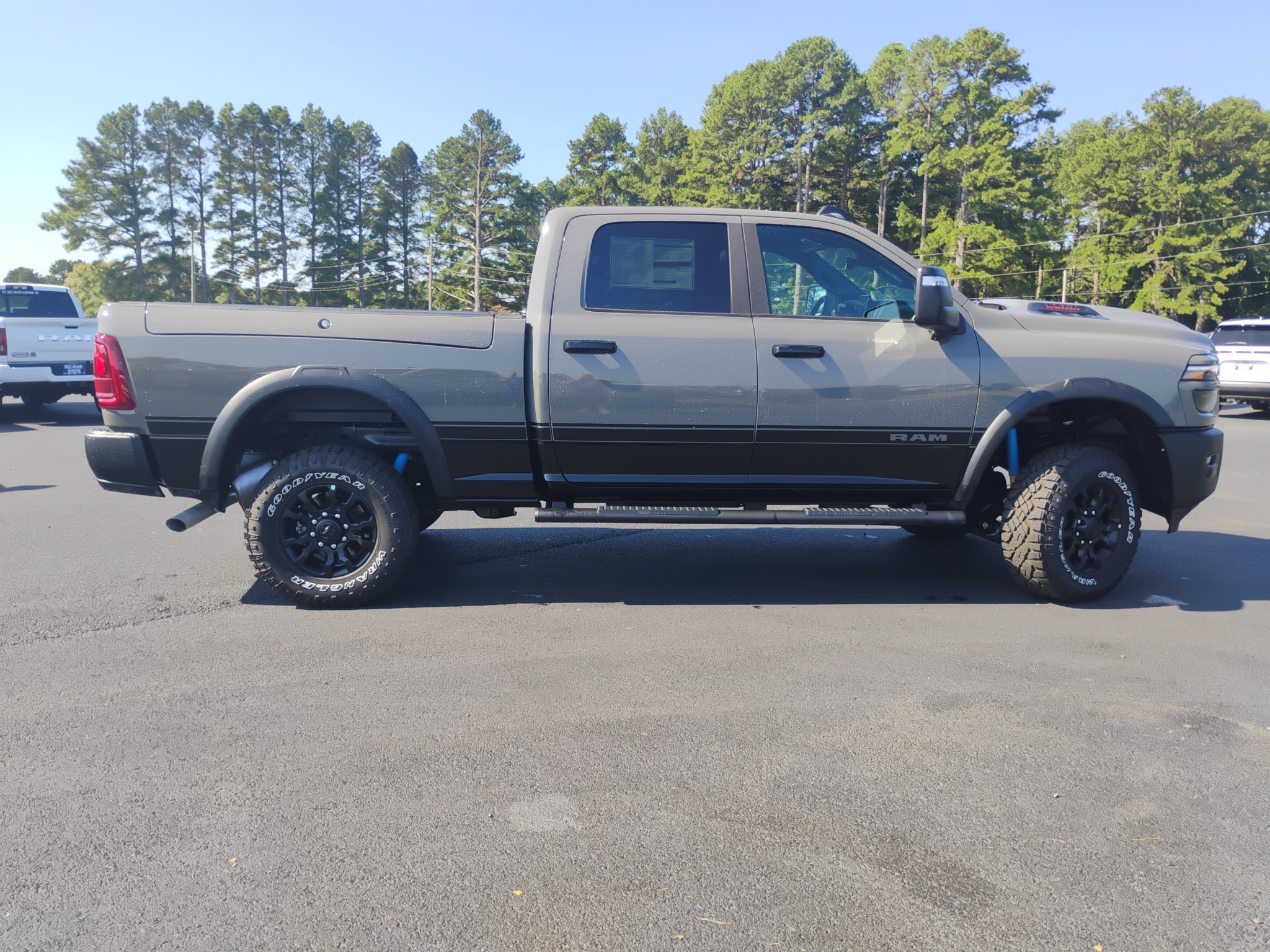 2026 Ram 2500 Power Wagon photo 4