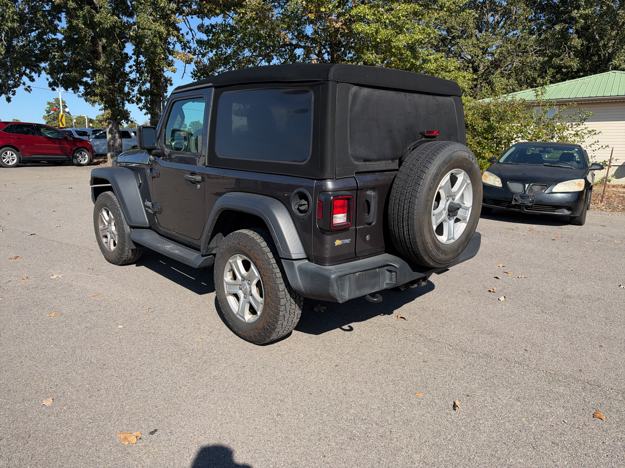 2020 Jeep Wrangler Sport S photo 3