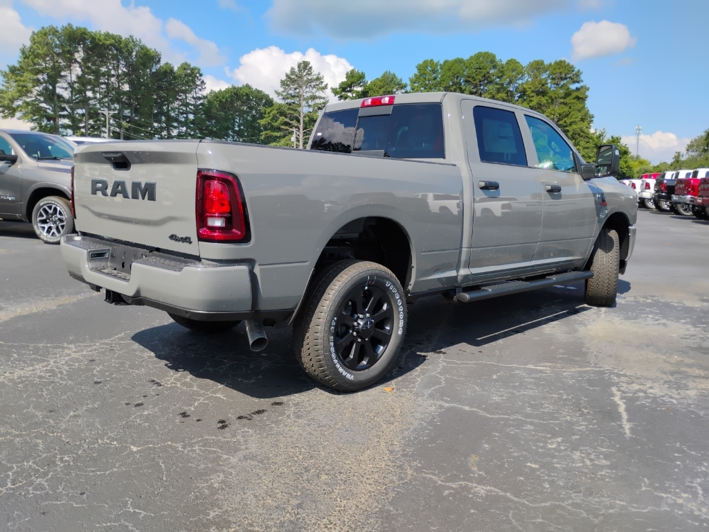 2026 Ram 2500 Black Express photo 5