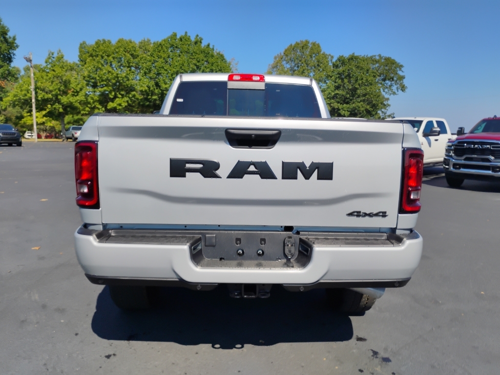 2026 Ram 2500 Black Express photo 6