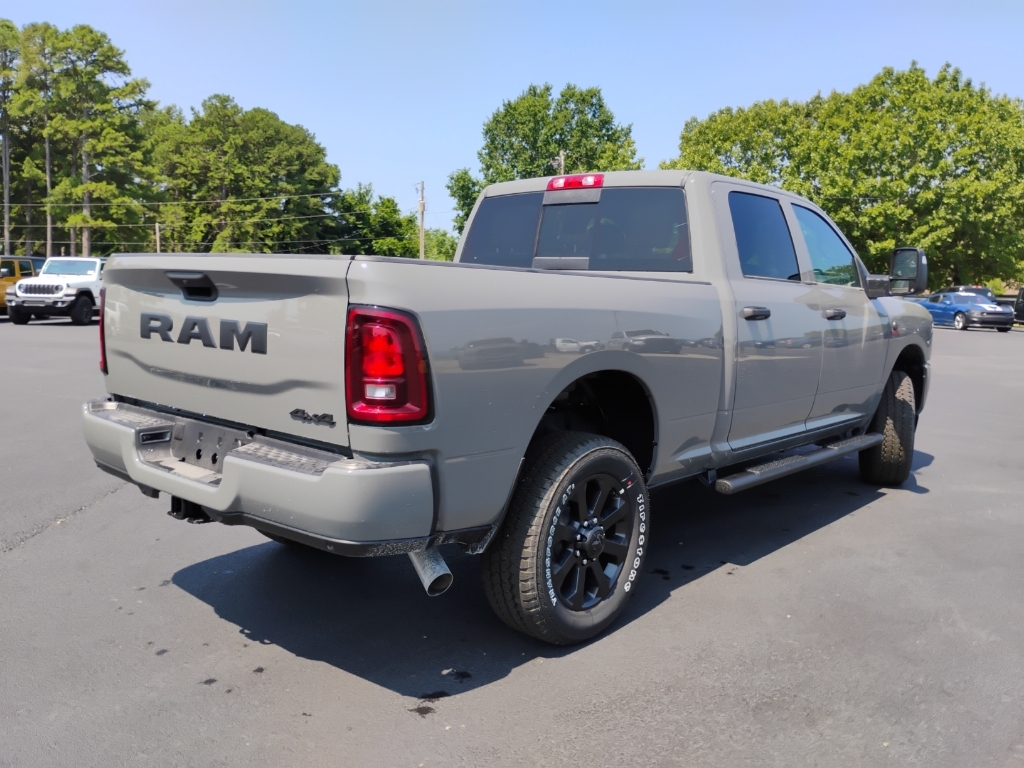 2026 Ram 2500 Black Express photo 5