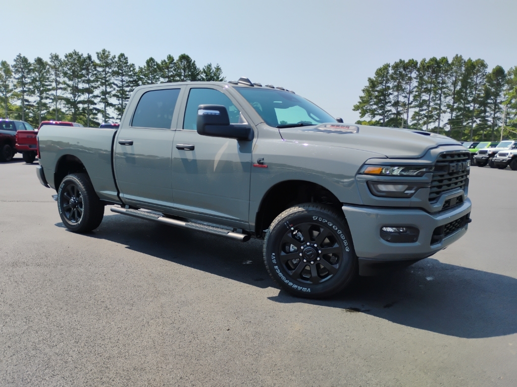 2026 Ram 2500 Black Express photo 3