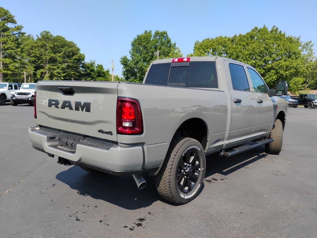 2026 Ram 2500 Black Express photo 5