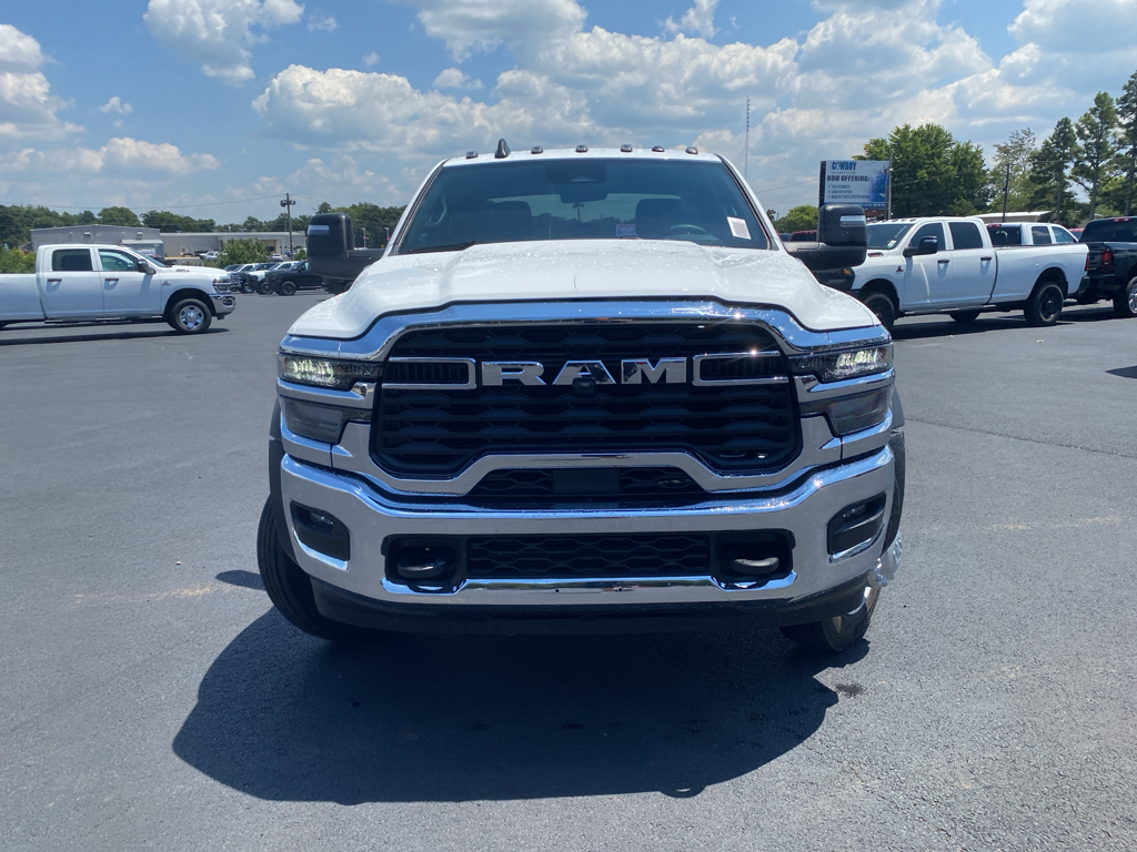 2026 Ram 4500 Chassis Tradesman photo 2