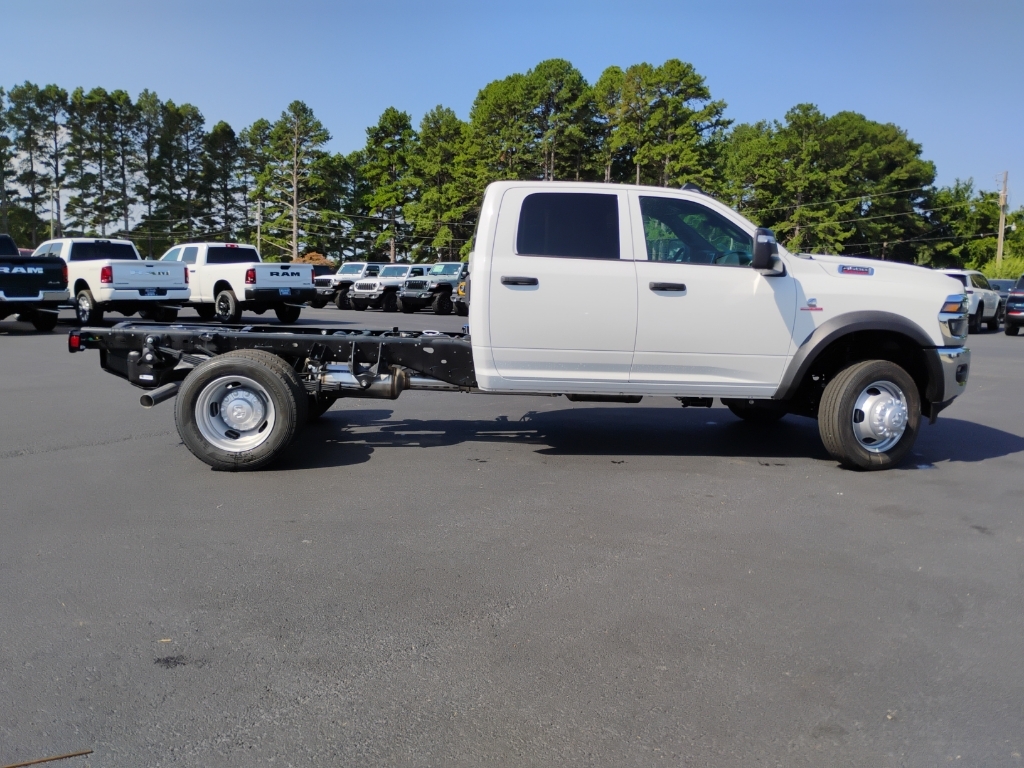 2026 Ram 4500 Chassis Tradesman photo 4