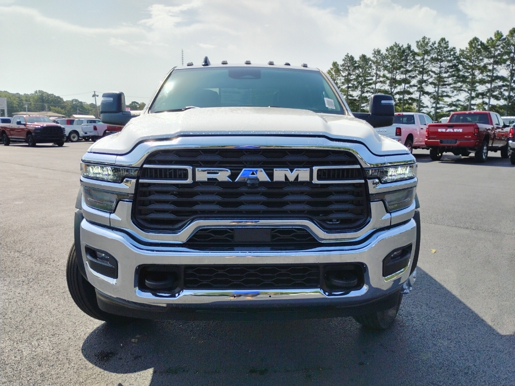 2026 Ram 4500 Chassis Tradesman photo 2