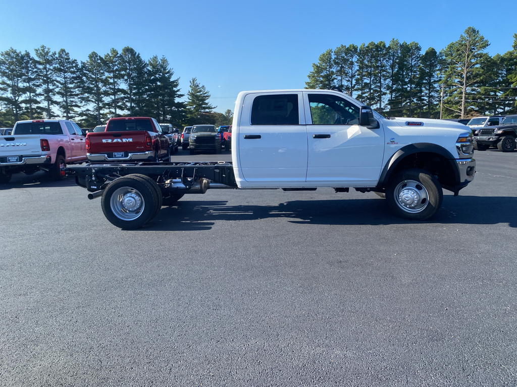 2027 Ram 4500 Chassis Tradesman photo 4