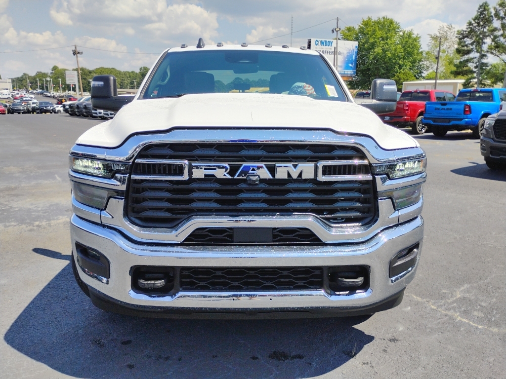 2026 Ram 3500 Chassis Tradesman photo 2