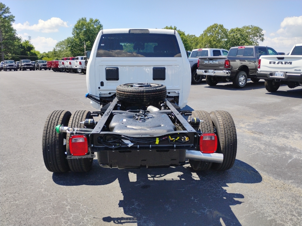 2026 Ram 3500 Chassis Tradesman photo 6