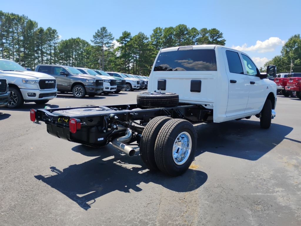 2026 Ram 3500 Chassis Tradesman photo 5