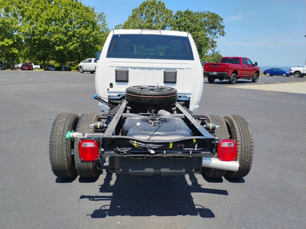 2026 Ram 3500 Chassis Tradesman photo 6