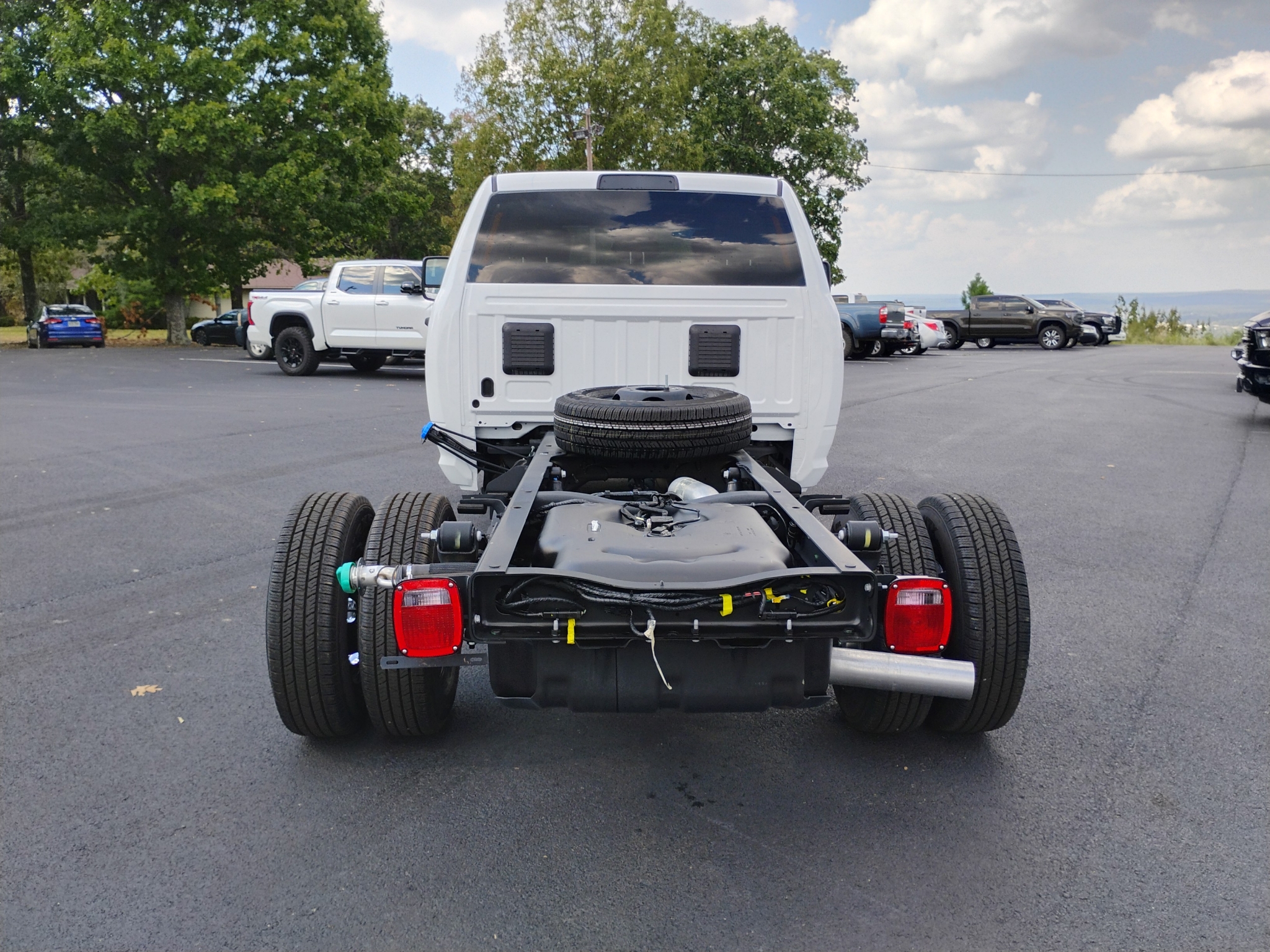 2026 Ram 3500 Chassis Tradesman photo 6
