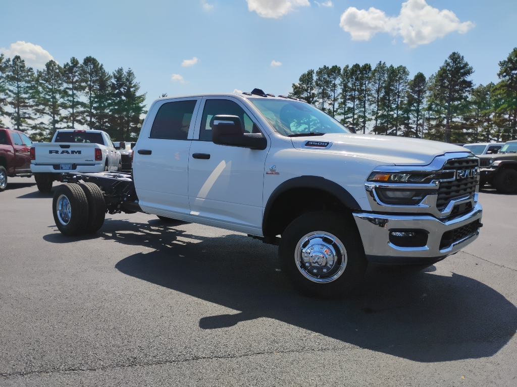 2026 Ram 3500 Chassis Tradesman photo 3