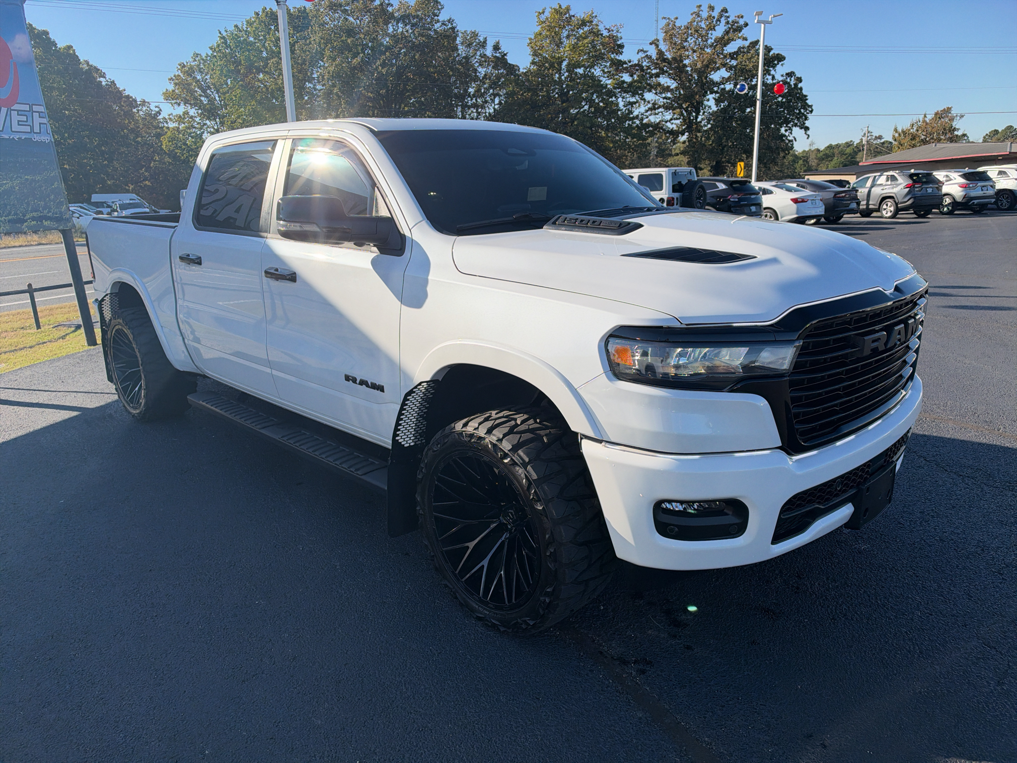 2025 Ram 1500 Laramie photo 3