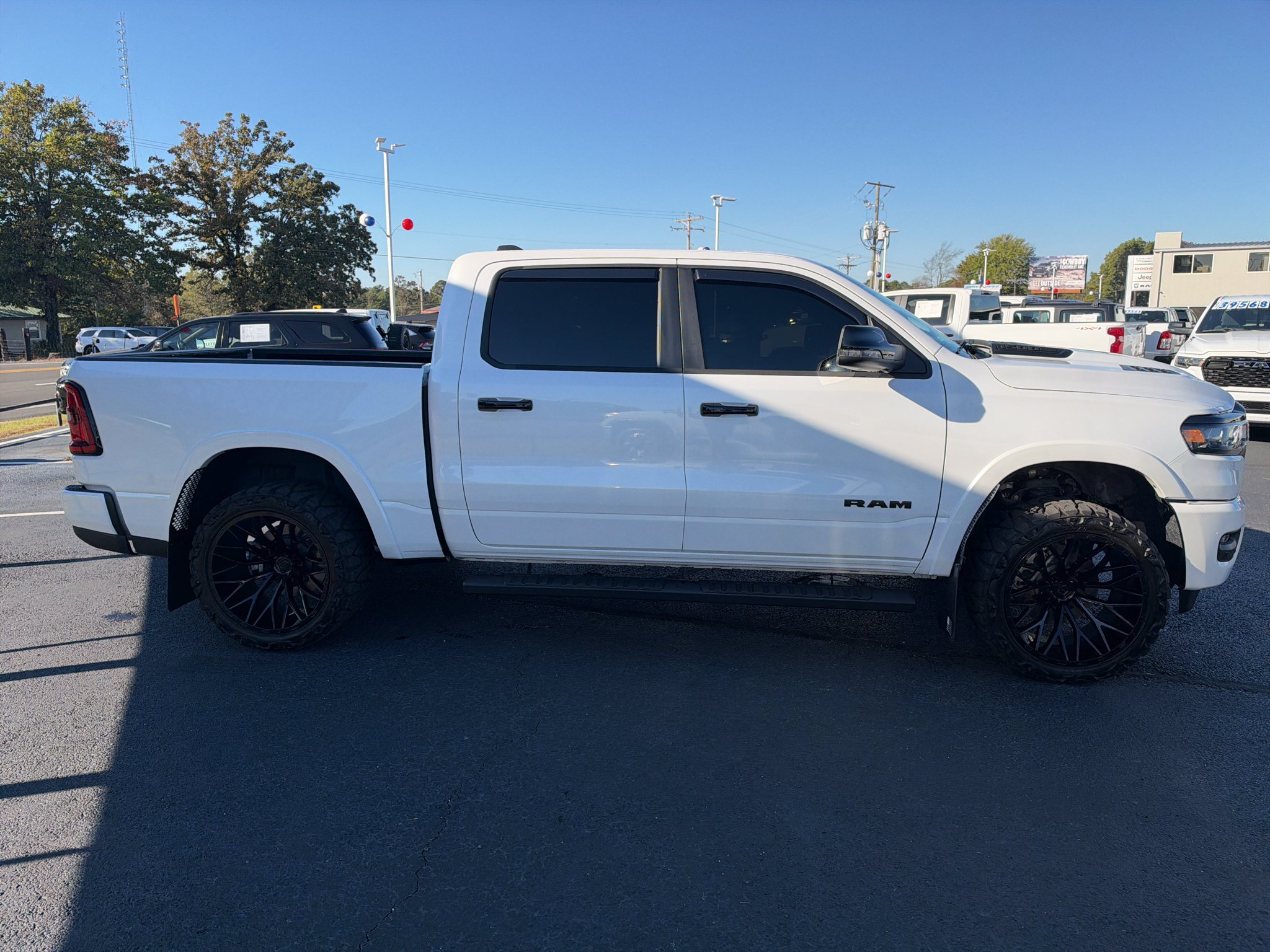 2025 Ram 1500 Laramie photo 4