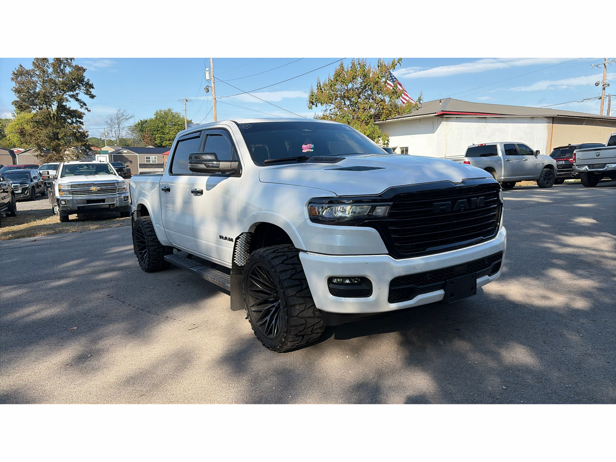 2025 Ram 1500 Laramie photo 2