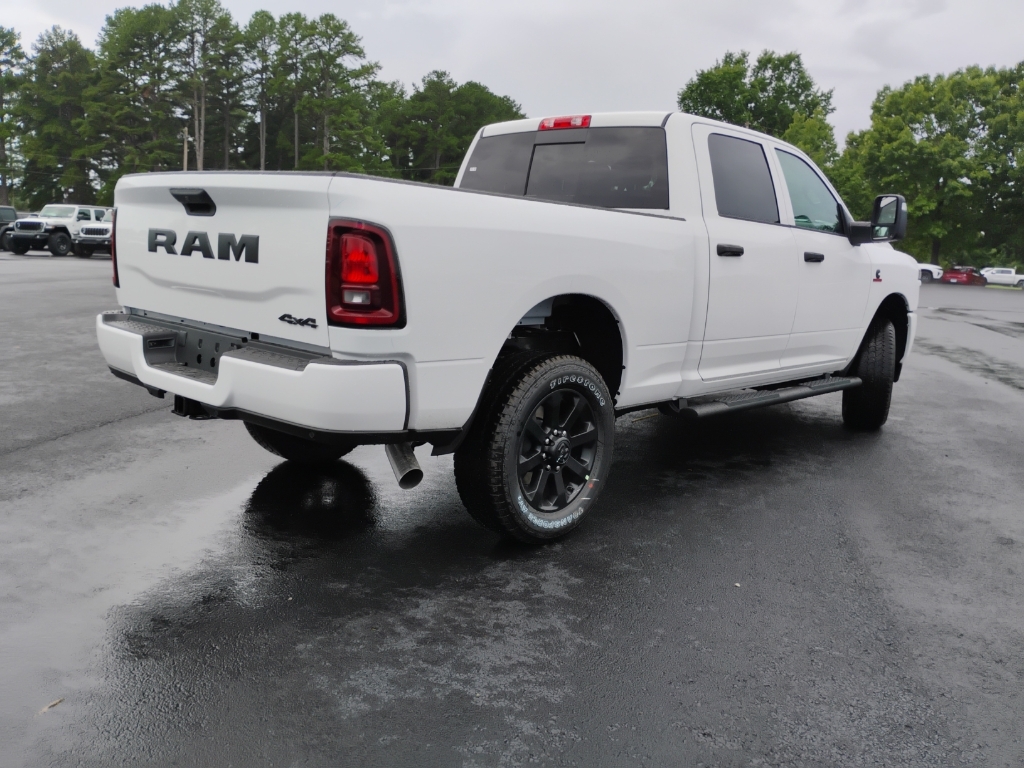 2026 Ram 2500 Black Express photo 5